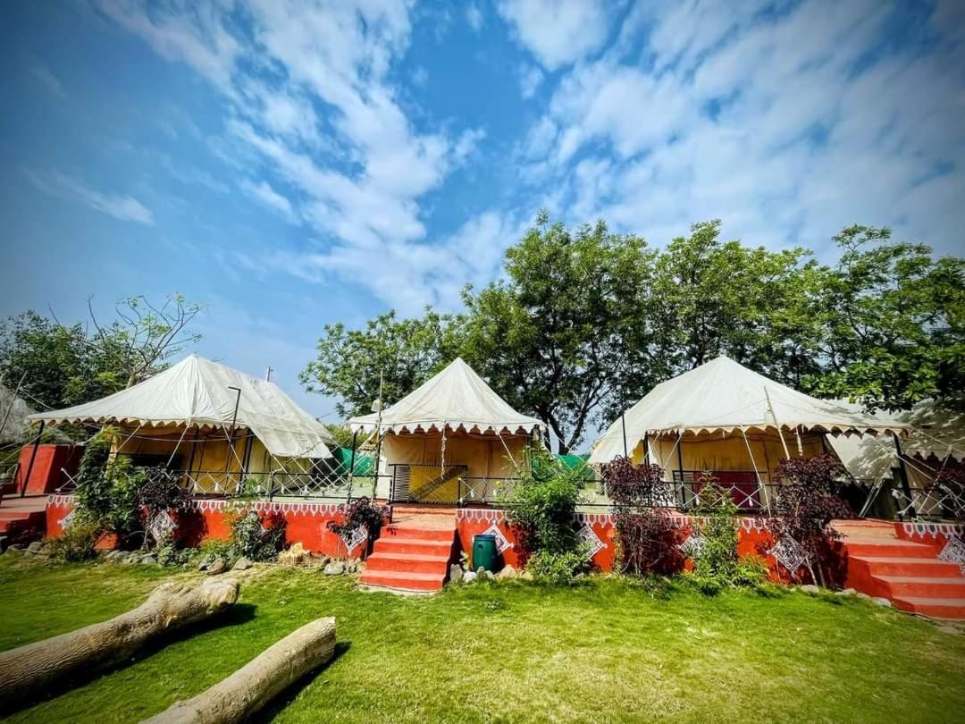 Van Vagdo Resort Rajpipla Eksteriør bilde